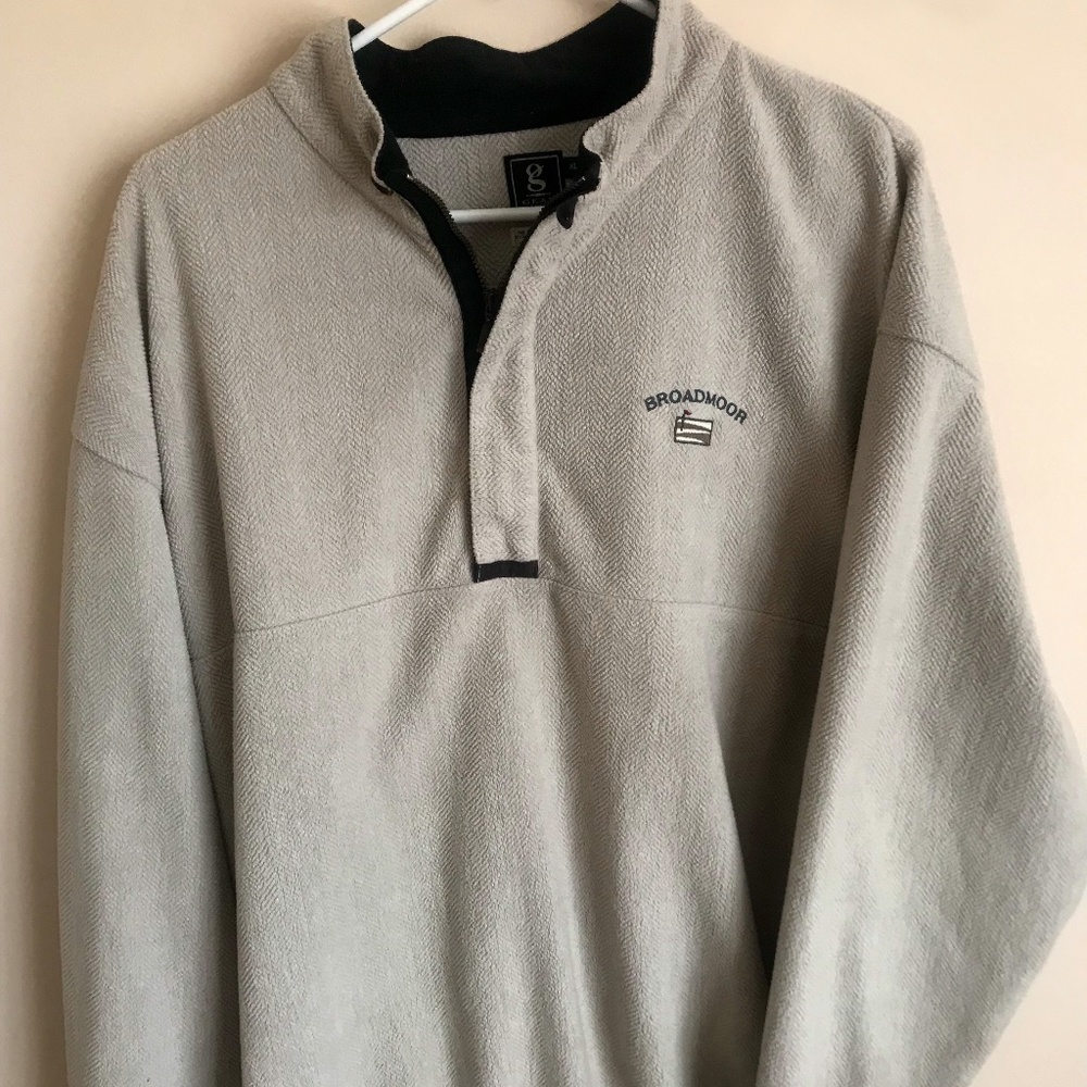 Broadmoor golf crew neck pullover